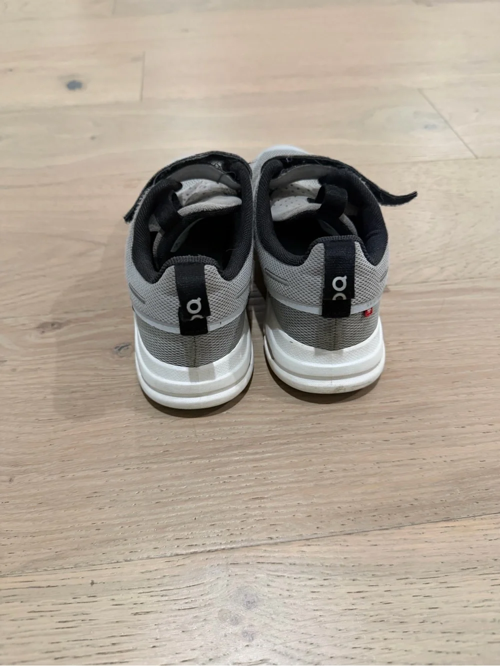 On Running Gray and Black Kids Velcro Sneakers